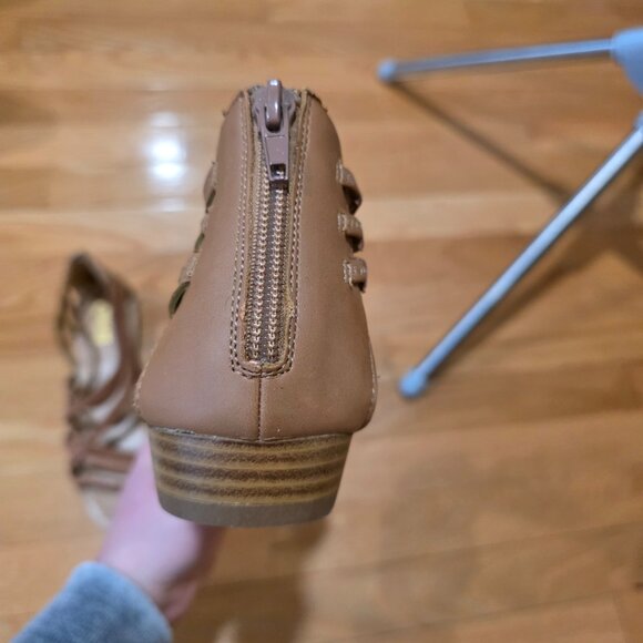 Carlos Strappy Sandals - Picture 3 of 10